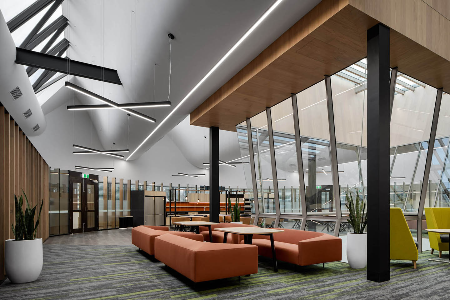 DEAKIN UNI BUILDING KA